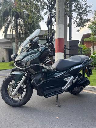 HONDA ADV 